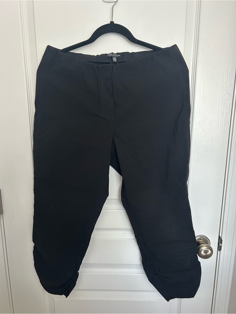 Linea Domani capris with Stretch Waistband